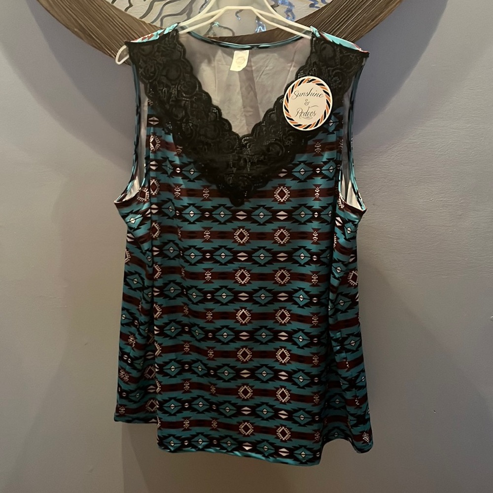 NWT women’s tank style top size XL